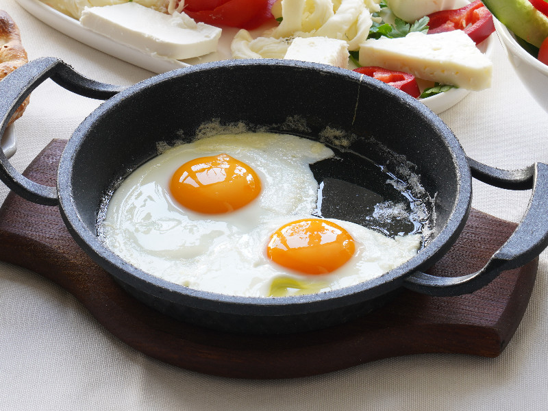 Sahanda Yumurta